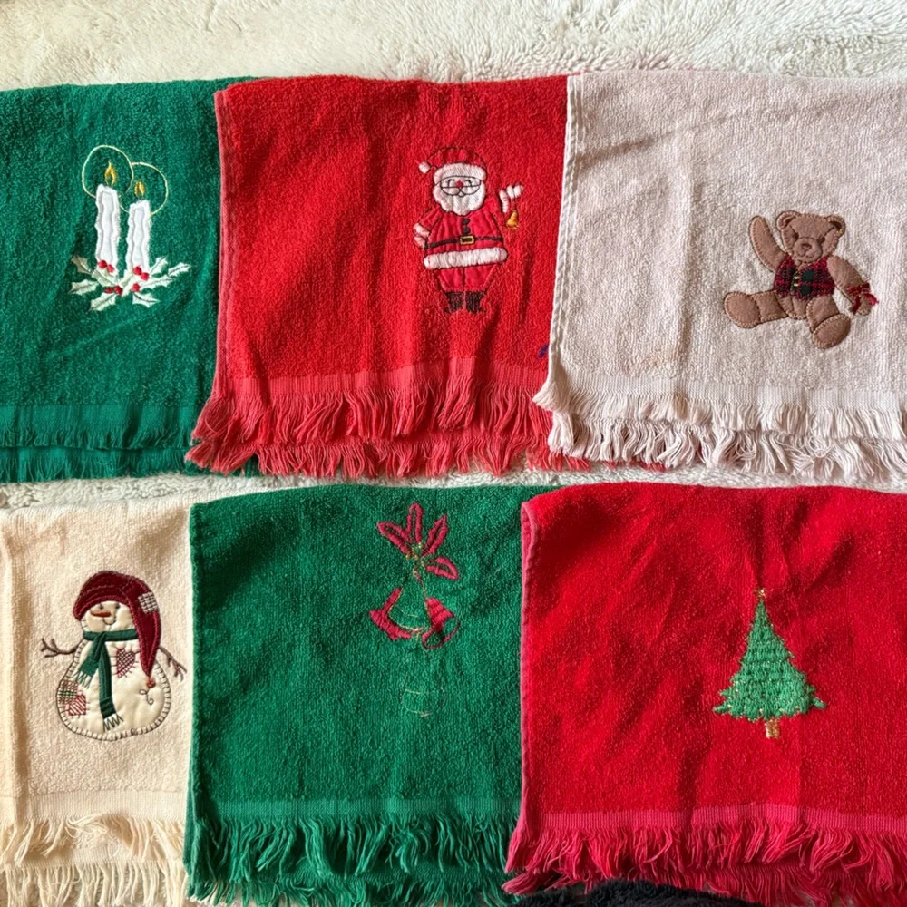 Set of 6 vintage tea towels